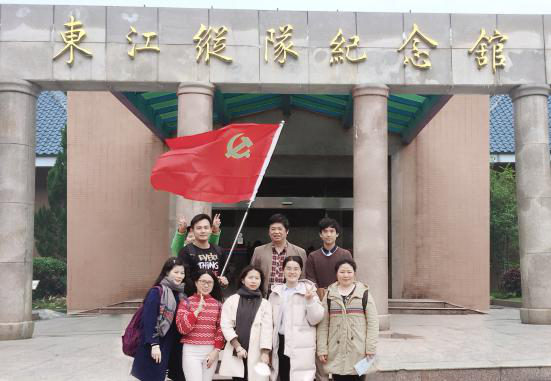 保得威爾黨支部重走紅色圣地學黨史